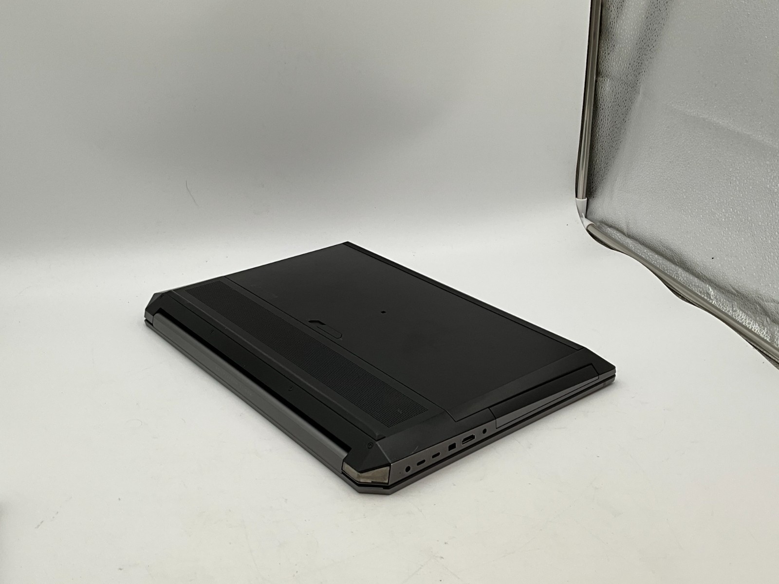 HP ZBook 17 G5 5JQ94US i7-8850H 2.60g 32GB 1tb/512 Win11 laptop 5CD9165YXT