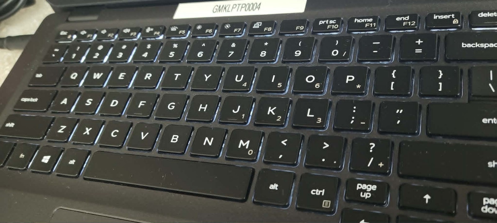 Dell Latitude 5300 13.3″ i7-8665U @ 1.9GHz 4GB RAM – No SSD/OS – Good Battery