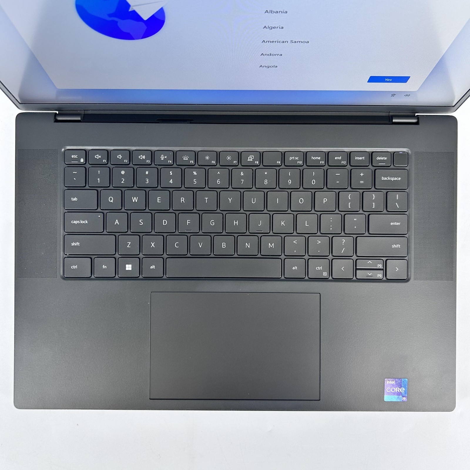 Dell Precision 5680 16 Gray FHD+ 2.6 GHz i9-13900H 64GB 1TB SSD RTX 4000 Ada