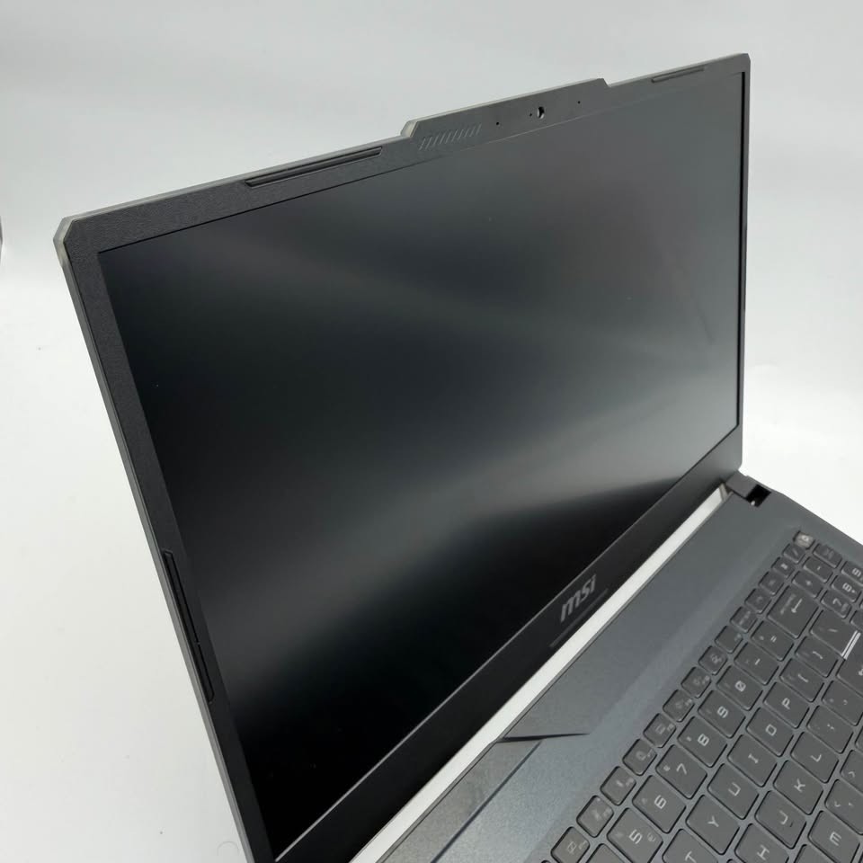 MSI Cyborg 15 A13U Gaming Laptop Intel i5-13420H 16GB RAM 512GB SSD RTX 3050 POV