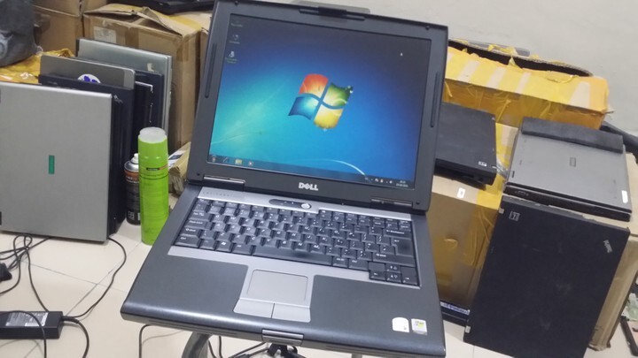 Dual Boot Dell Latitude D520 Laptop 32Bit XP & Windows 7 Office2010 3GB WkGr8 2