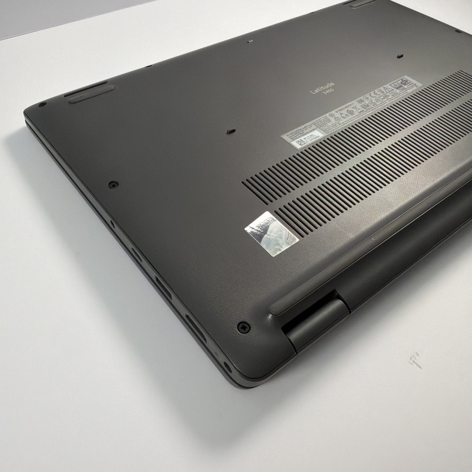 2025 Dell Latitude 3450 14″ Intel i5-1335U 8GB DDR5 RAM 256GB SSD