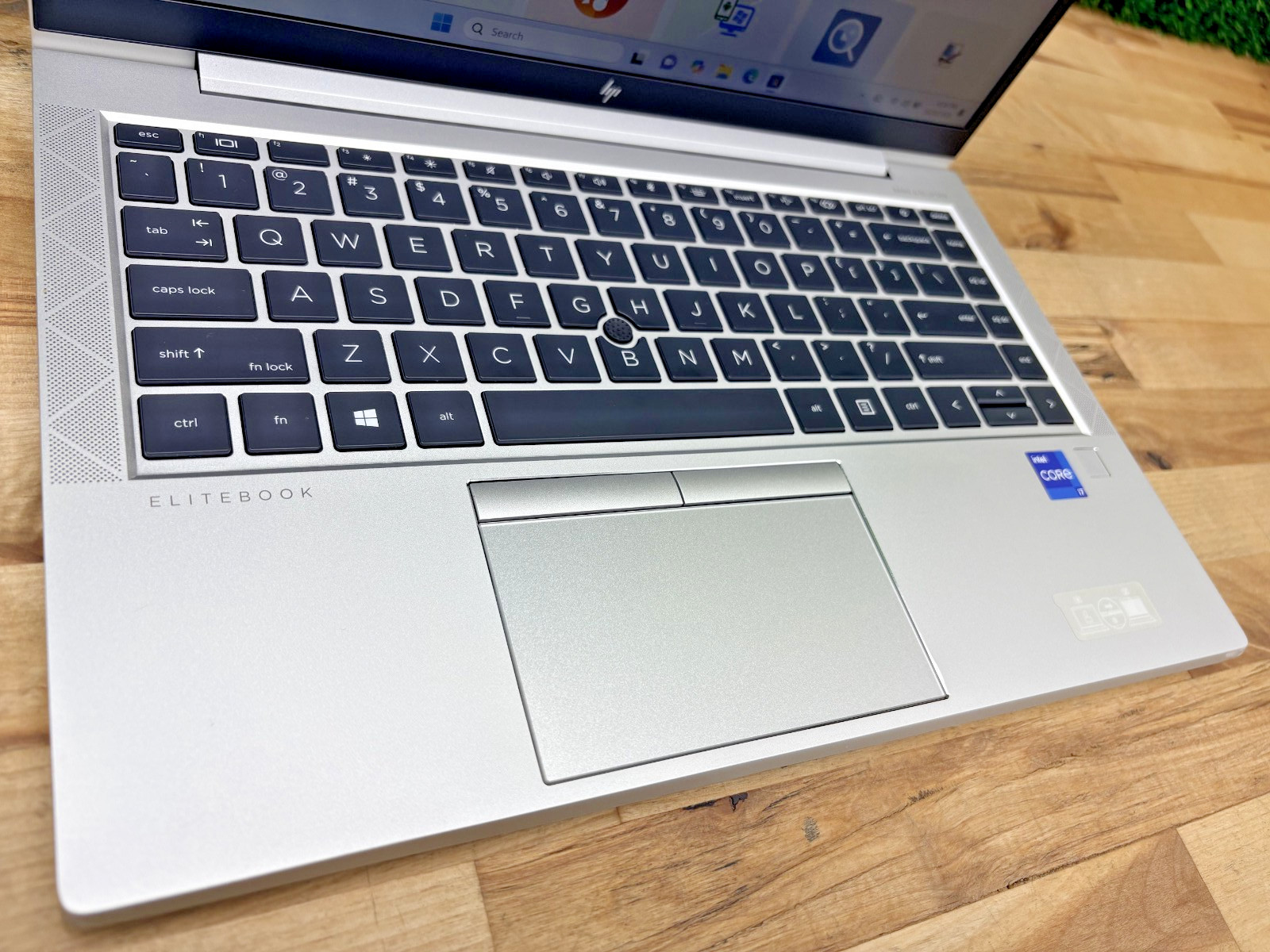 HP EliteBook 840 G8 Intel i7-11th Gen 2.80GHz 16GB RAM 256GB SSD Windows 11 Pro*