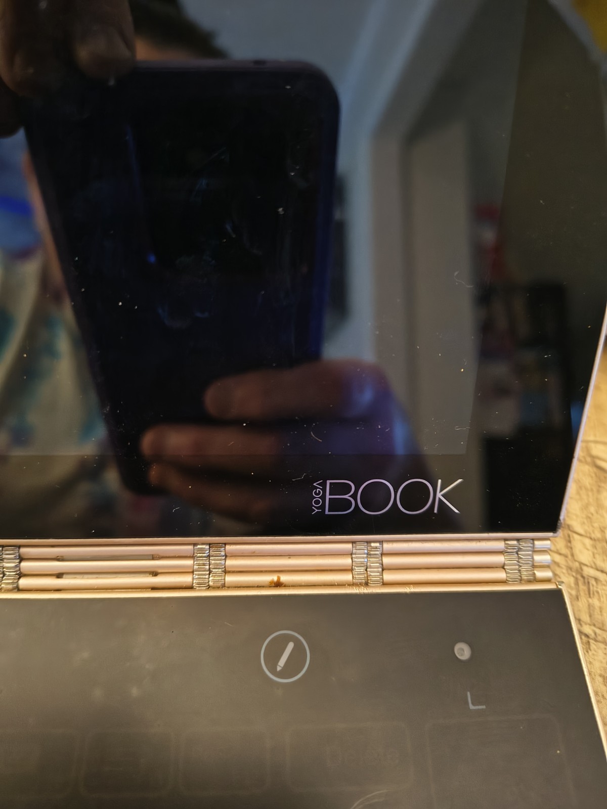 Lenovo Yoga Book YB1-X90F 64GB Wifi 10.1 In Champagne Gold Used