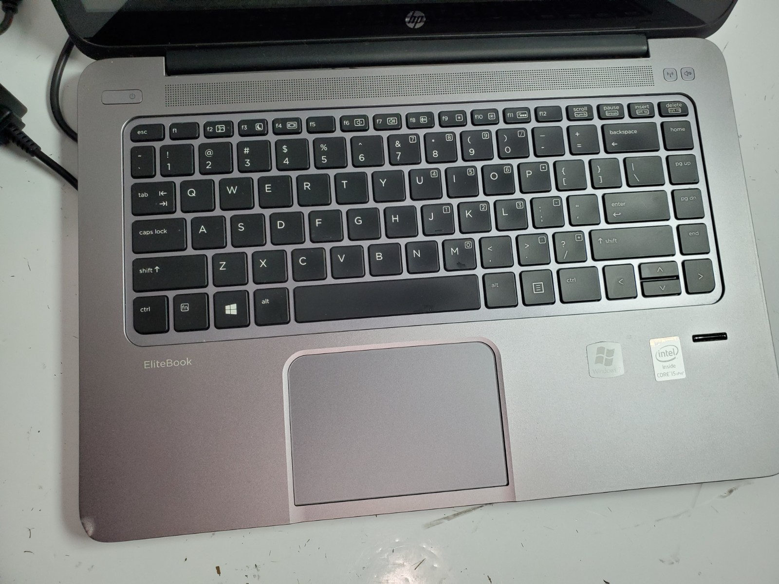 HP Elitebook Folio 1040 G1 14″ Intel Core i5-4300U 1.9GHz 8gb RAM 180GB HD Win