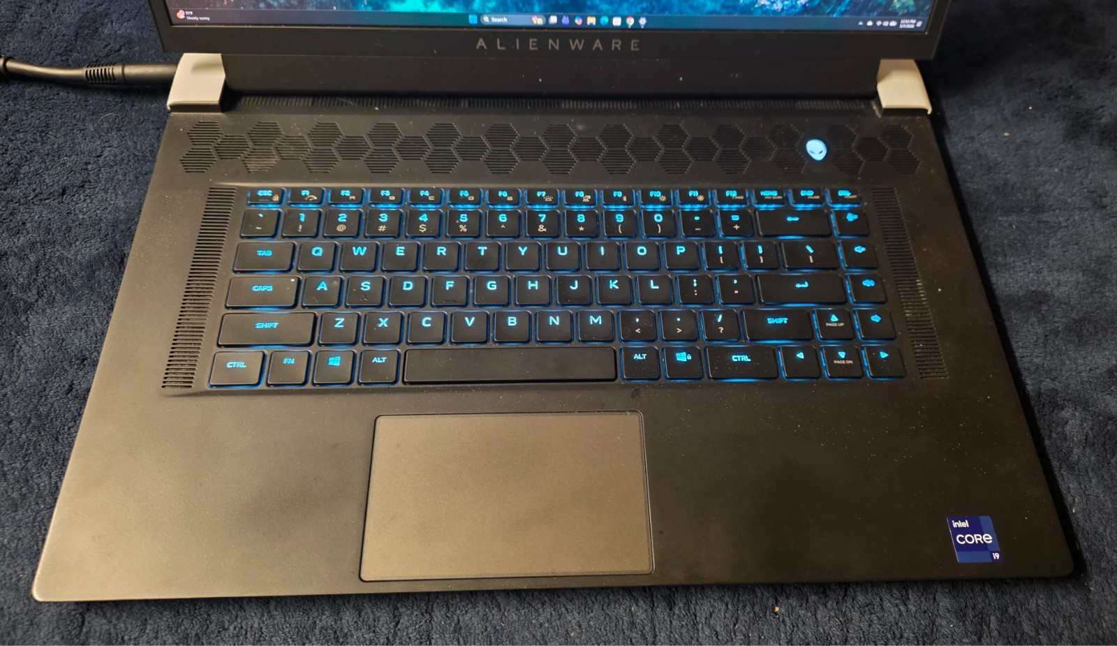 Alienware x17 R1 i9-11980HK RTX 3080 64GB RAM 3.7TB SSD + Fans Case