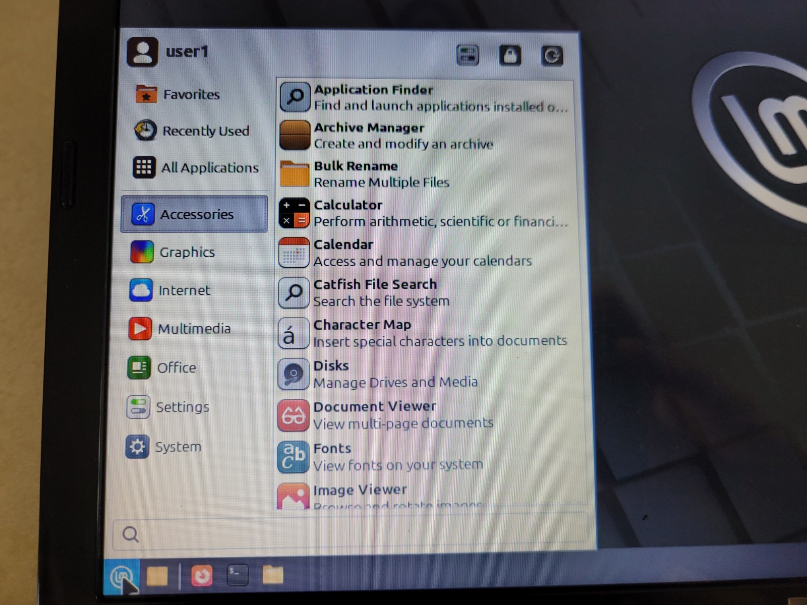 Dell Inspiron 1545 Laptop Pentium Dual Core T4400 4G RAM Windows 10/Linux Mint