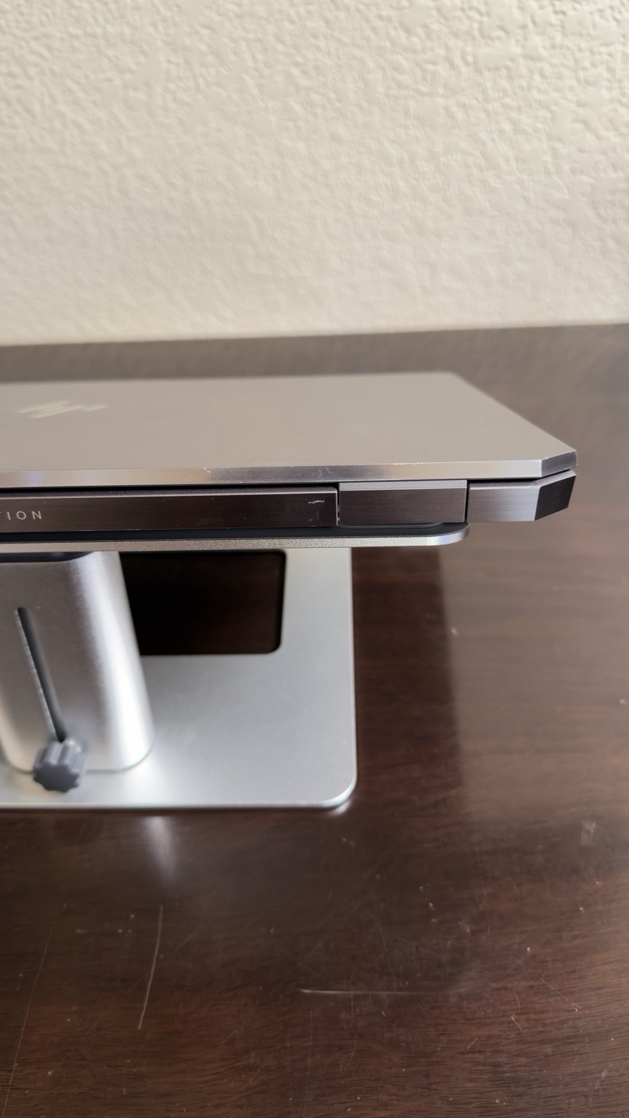 HP ZBook Studio G5 Intel i7-8750H 16GB RAM|256GB SSD| Quadro P1000 (Prototype)