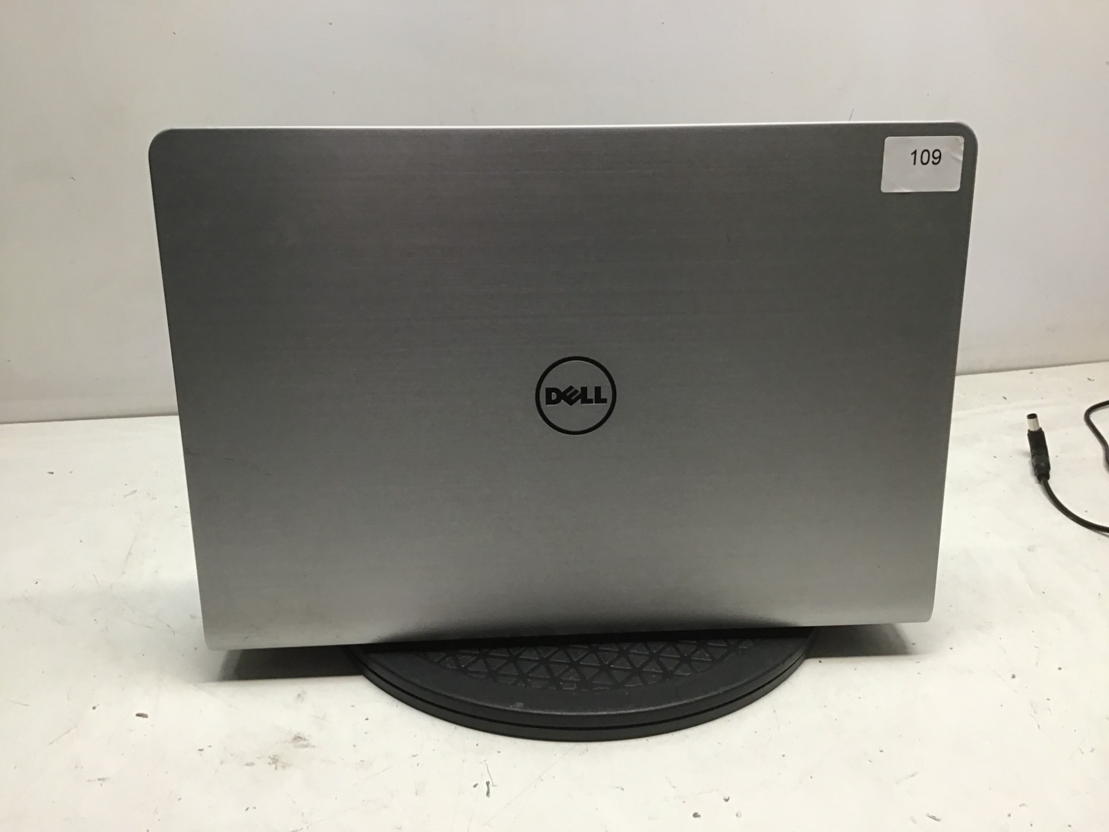 Dell Inspiron 5545 AMD a10-7300 Radeon R6 8GB NO HDD
