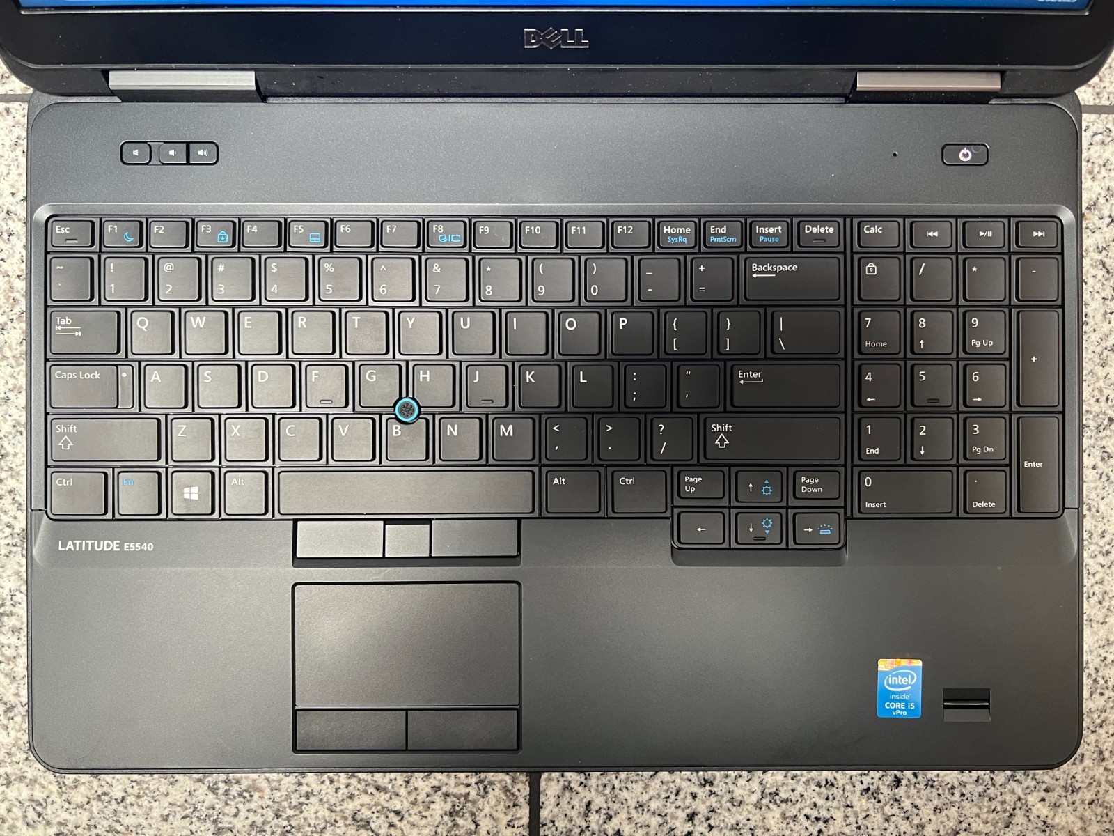 Dell Latitude E5540 8GB RAM 128GB SATA SSD 15.6″ Intel Core i5 DVDROM Win 11 Pro
