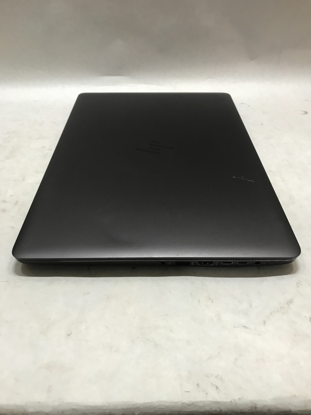 HP ZBook Studio G4 15″ Intel i7-7700HQ 4GB RAM 128GB SSD Windows 11 BAD BATT -DW