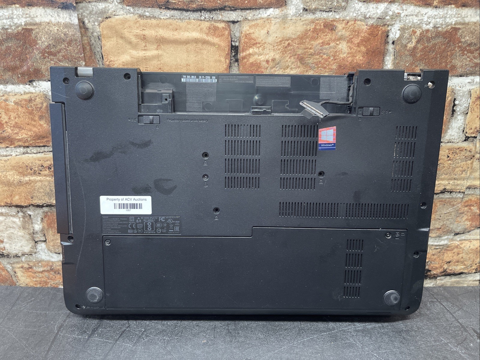 LENOVO THINKPAD E570 Tested LCD Screen W/Chassis&Battery-No Motherboard