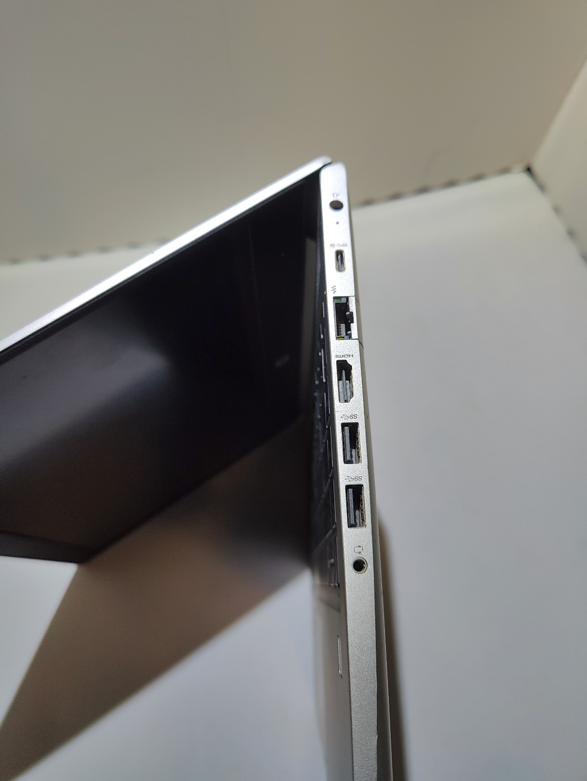 HP PROBOOK 440 G6 Intel® Core™ i5-8265U 8GB RAM, NO HDD/OS PARTS ONLY