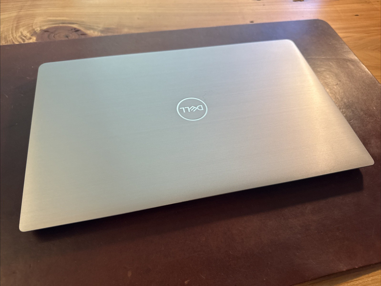 Dell Latitude 9520 15.6in FHD – Intel i7-1185G7 – 32GB RAM 1TB SSD – POOR BATT