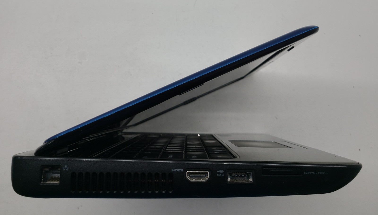 Dell Inspiron N4010 Laptop Intel Pentium P6100 3GB Ram 320GB HDD NO OS (FL)