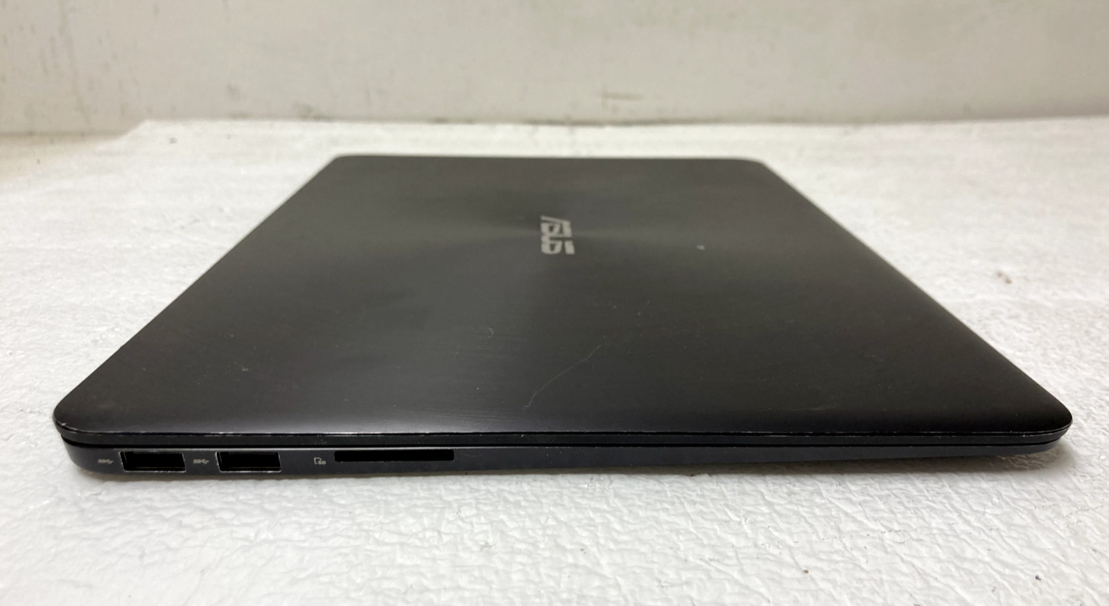 ASUS ZenBook UX305F 13.3″ Intel M-5Y10C@0.80GHz 8GB RAM NO SSD Parts *READ
