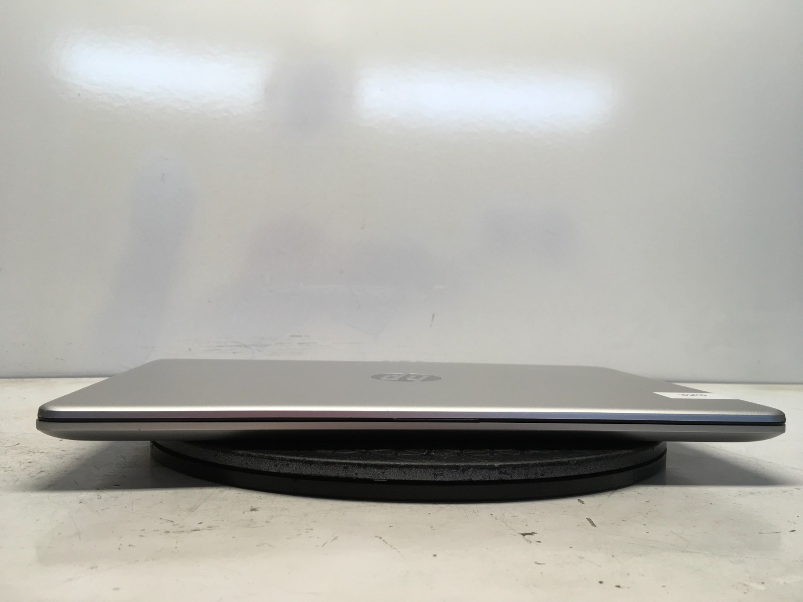 HP 15-EF1081NR AMD Athlon Silver 3050U 2300MHz 4 GB NO HDD