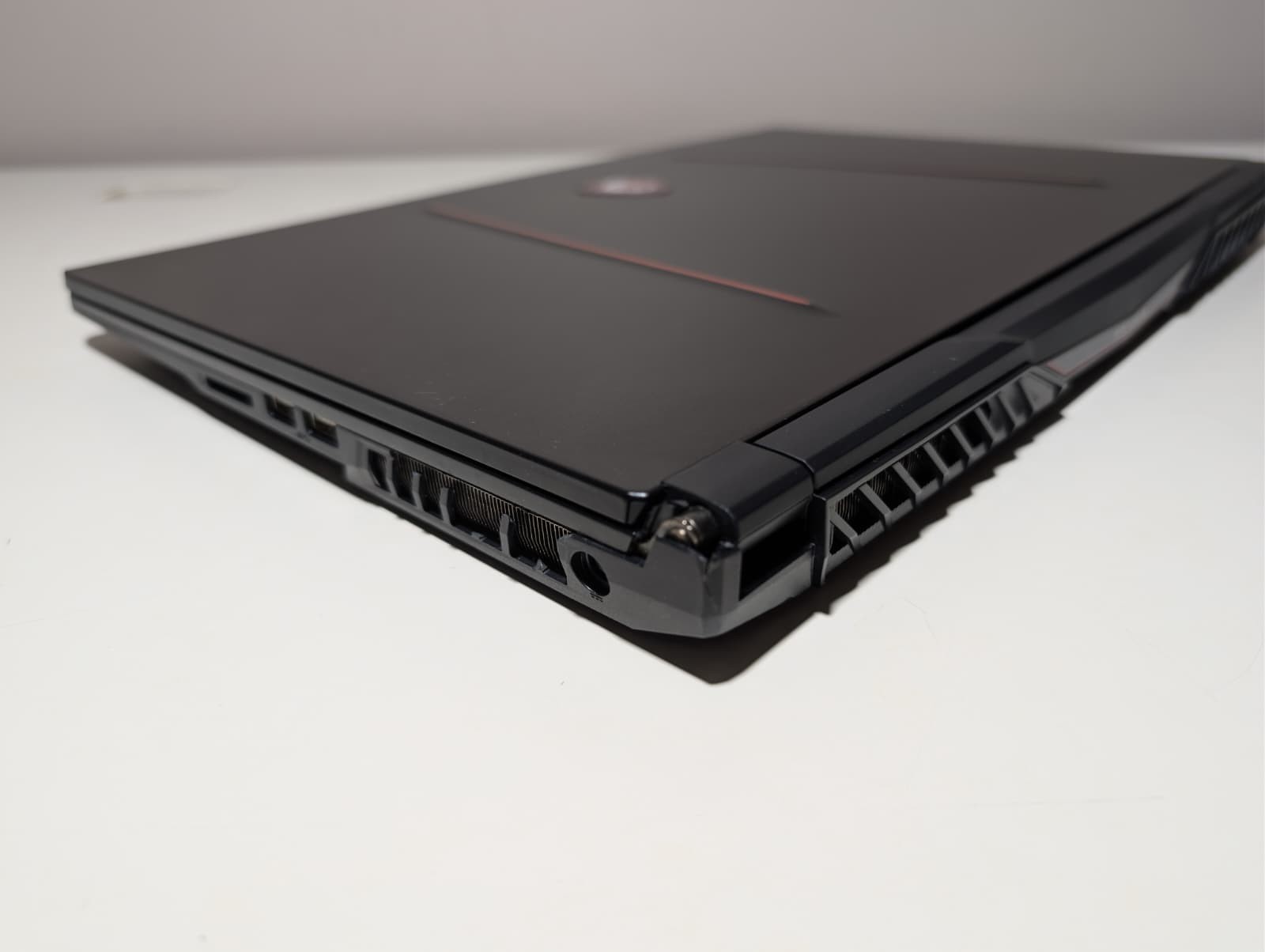 MSI GE75 Raider | i7 10th 32GB RAM 512GB SSD 1TB HD | FHD@144Hz NVIDIA RTX 2070