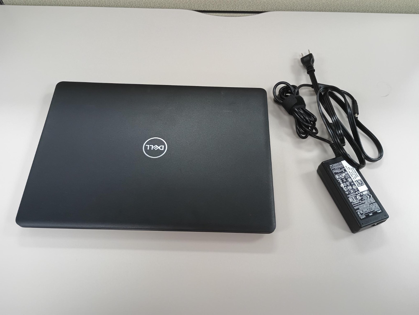 Dell Latitude 3490 – i5-7000U Processor (Dual Core, 3M Cache, 2.5GHz, 15W) – 8GB