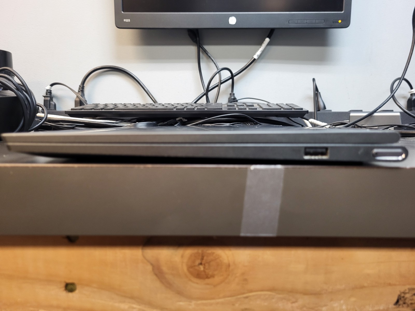 Lenovo Yoga C740-14IML Core i5-10210U 256GB NVMe 8GB RAM Win 11 Pro