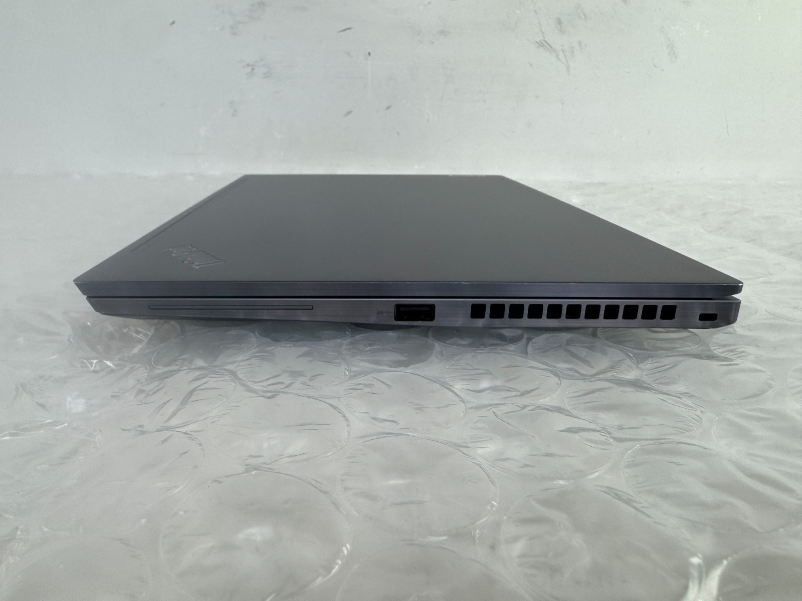 Lenovo ThinkPad T14s Gen 2 i7-1185G7 16GB 256GB SSD 14″ FHD Win 11 Pro
