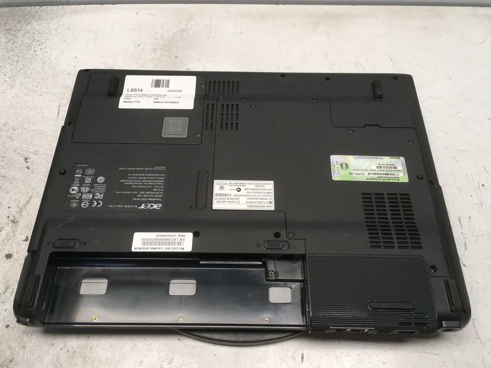 Acer TravelMate 4220AWLMi Genuine Intel T1350 1.86GHz 1 GB NO HDD No Batt