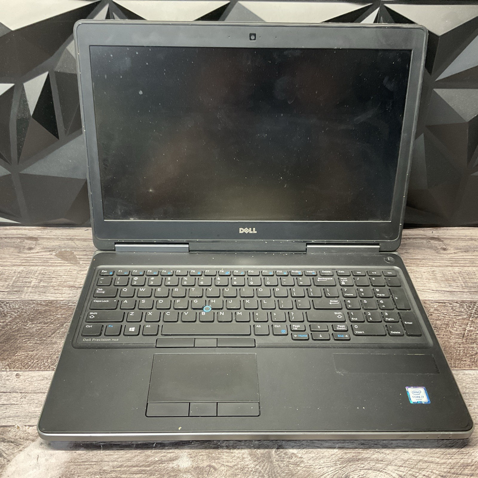Dell Precision 7510 / i7 6th Gen / No Power / Parts Repair / O15