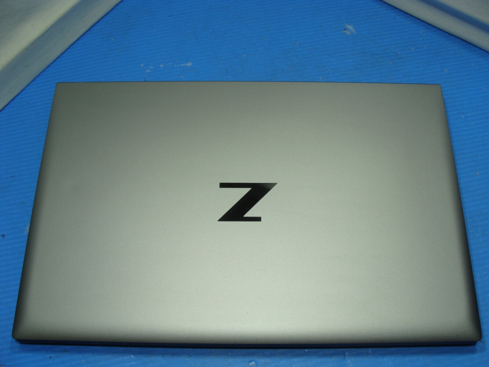 HP ZBook Firefly 14 G7 Mobile Workstation 14″ Laptop Intel i7-10610U 1.8 Ghz 16G