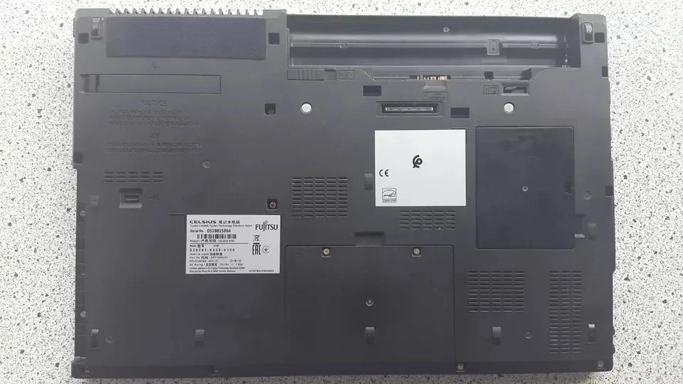 Fujitsu Celsius H760 WORKSTATION i7-6820HQ SSD 500-1TB