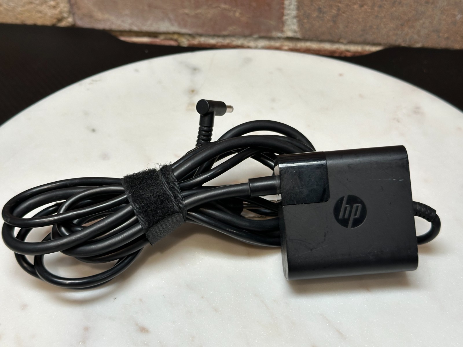 HP Pavilion 15.6″ Touch 15Z-CW100 Ryzen 5 3500U 2.1GHz 16GB RAM 256GB SSD – Fair