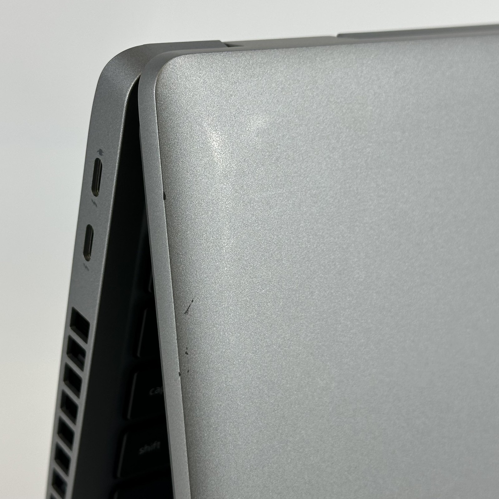 Dell Precision 3561 15.6 FHD TOUCH i7-11850H 2.50GHz 32GB 1TB SSD T600 Very Good