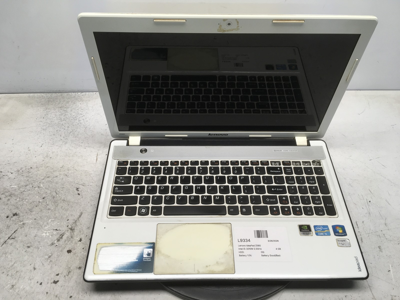 Lenovo IdeaPad Z580 Intel i5-3210M 2.5GHz 4 GB NO HDD No Batt