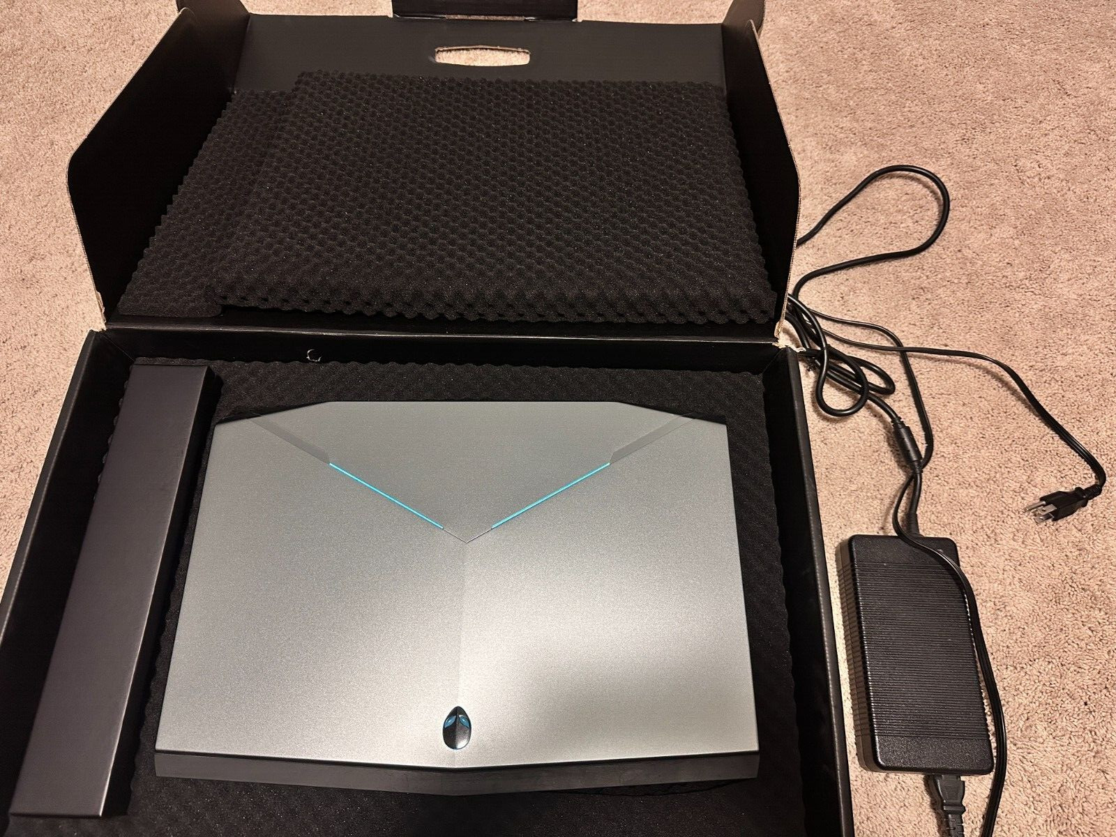 Alienware 18 – 18.4″ Laptop – i7-4700MQ 16GB RAM 500GB SSD NVIDIA GPU – BAD BATT