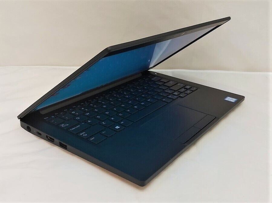 Dell latitude 7390 Touch i5-8350U 16GB DDR4 256GB SSD 1920×1080 Win 11 Pro Dock