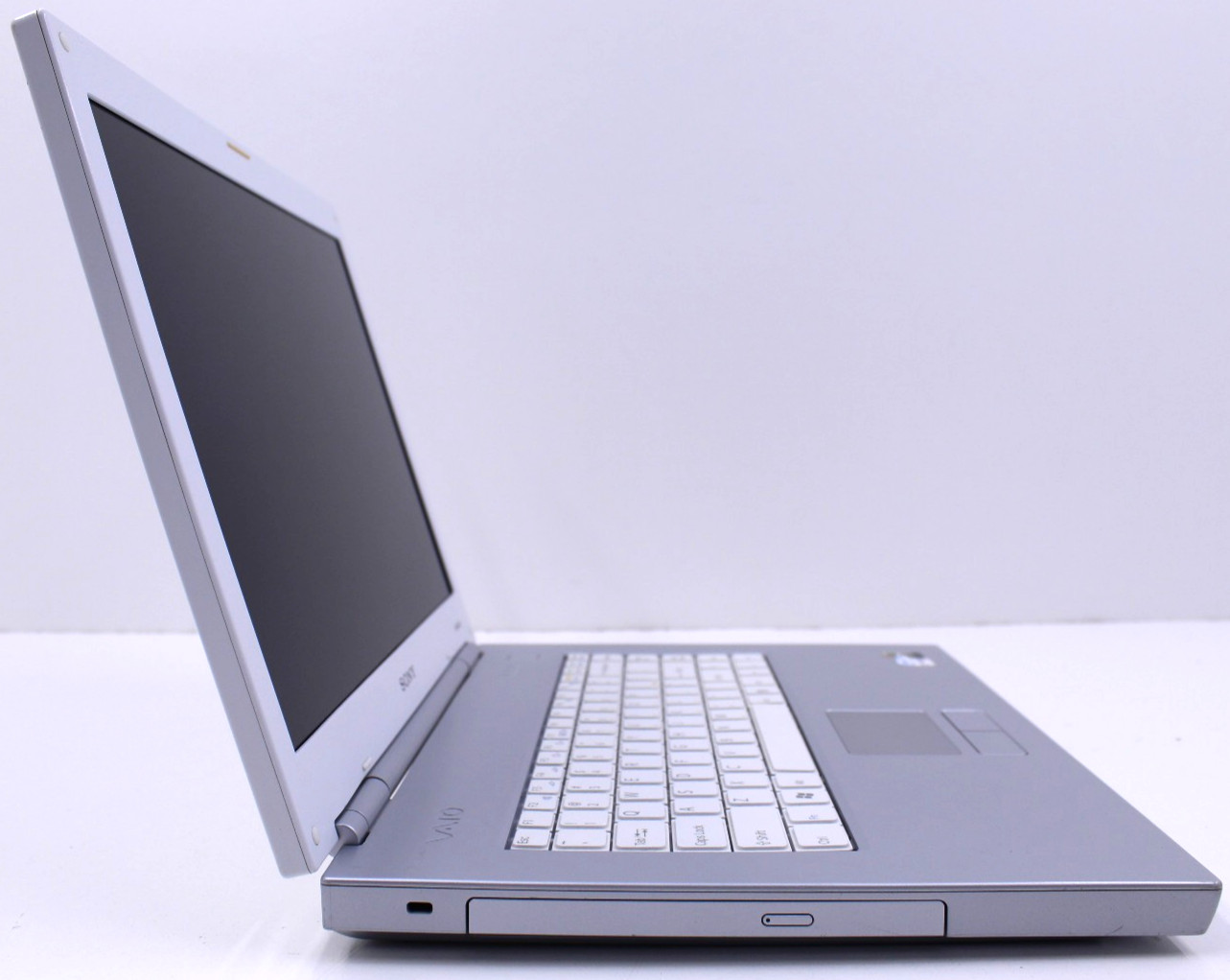 Sony Vaio VGN-N130G Core Duo @ 1.6GHz 3GB RAM 250GB SSD Windows XP MCE SP3