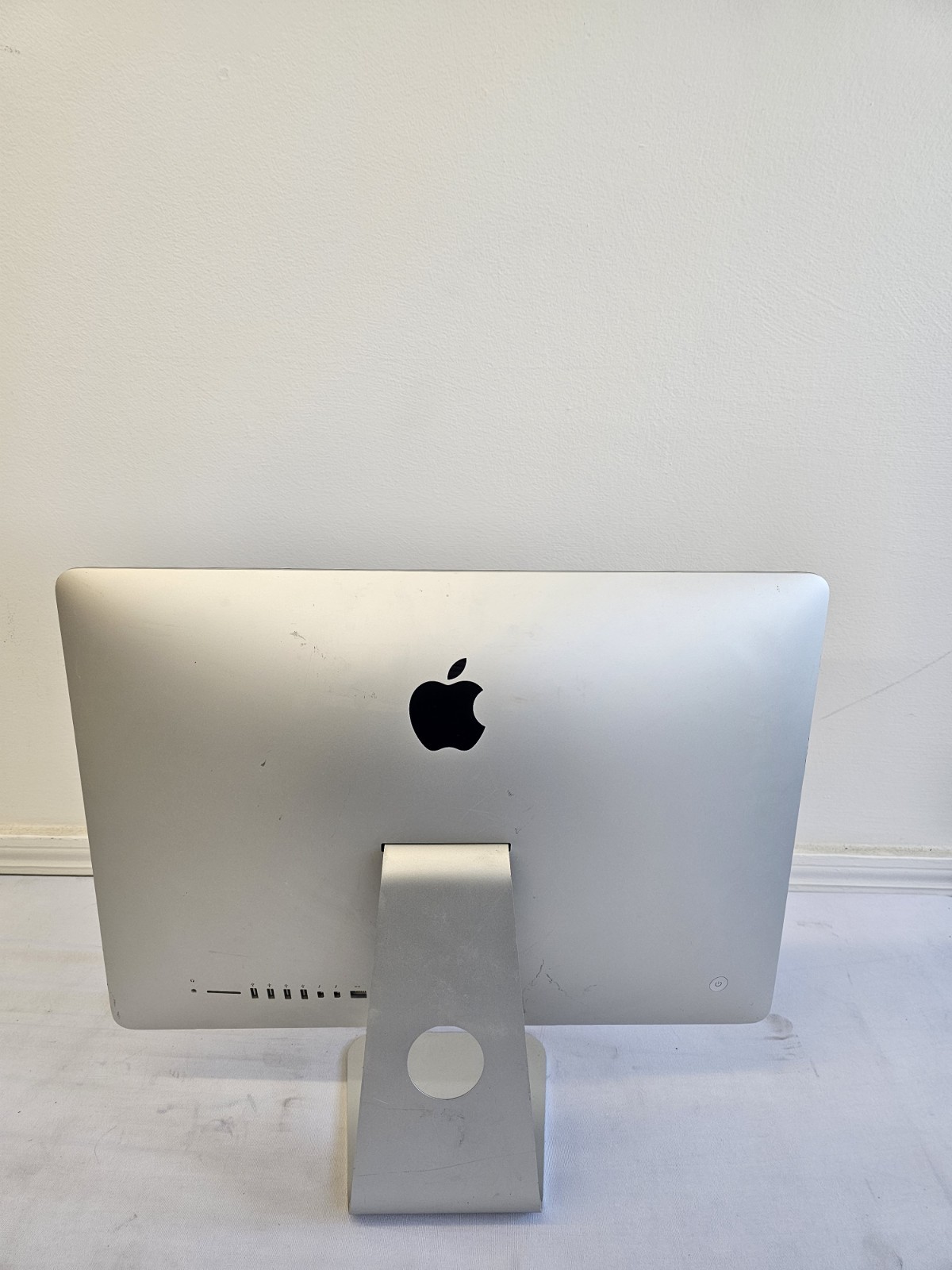 Apple iMac A1418 All-In-One Intel i5-3470s – 8GB RAM – 1TB HDD – NO OS – READ