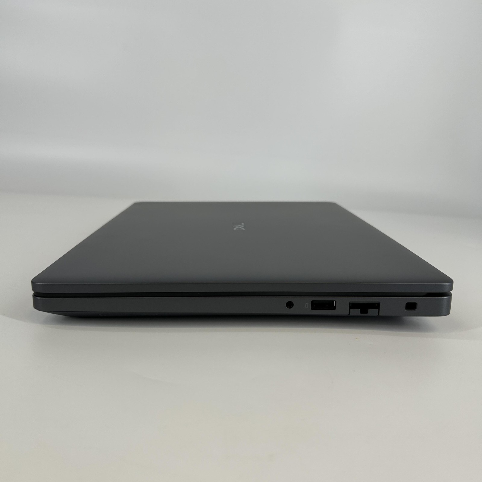 Dell Pro Max 14 MC14250 FHD+ 2.2 GHz Ultra 7 265H 32GB 512GB SSD Excellent