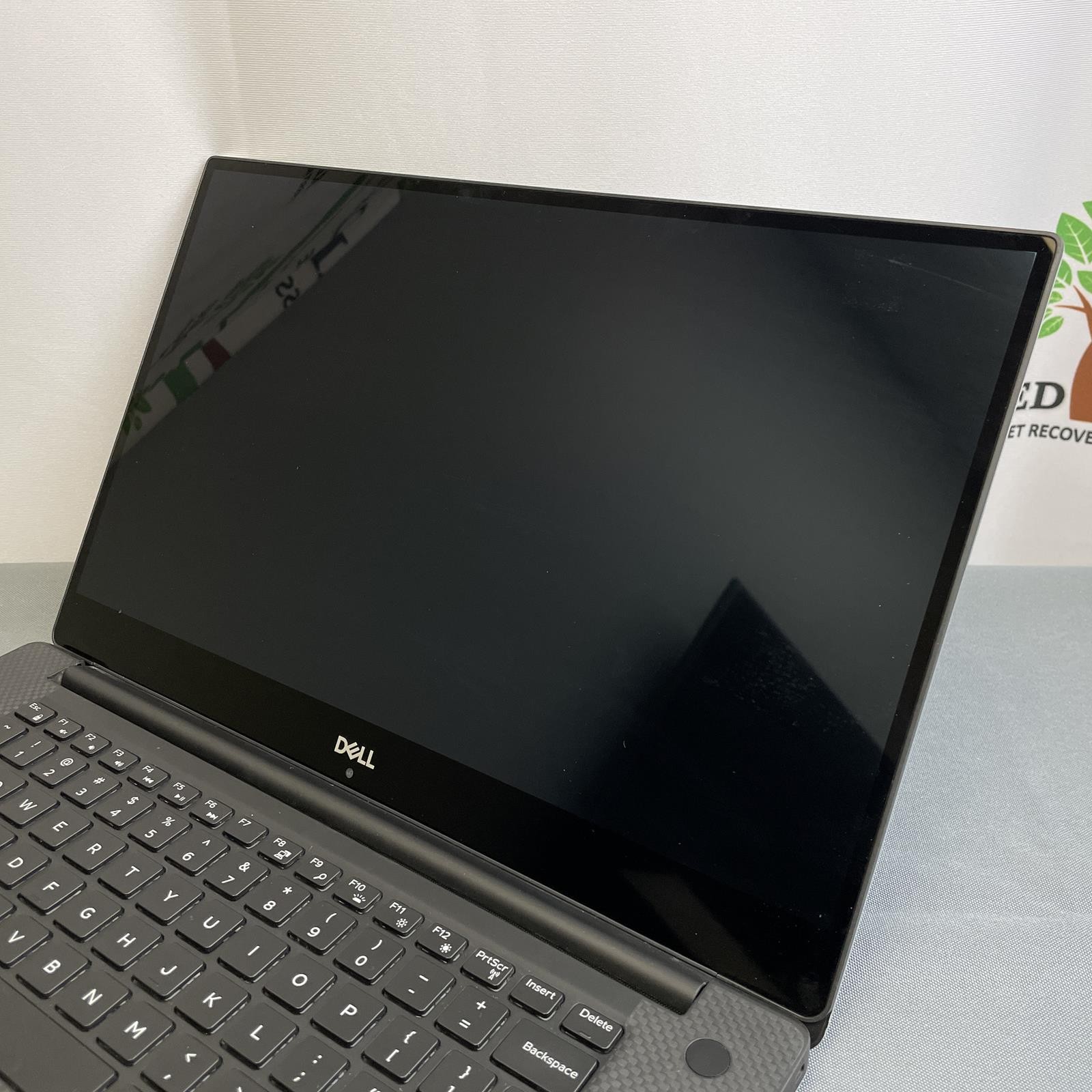 Dell Precision 5530 15.6″ 4K Touch i7-8850H 16GB 512GB NVMe, Win 11 Pro | Good