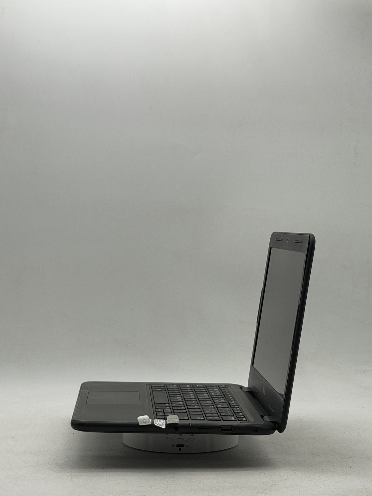 Dell Latitude 3310 13.3in i5-8265U 8GB 128GB NO OS – (READ)