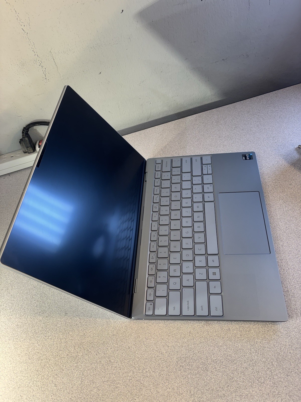 Dell XPS 13 9315 | i7-1250U | 32GB RAM | 1TB SSD | 13” | Windows 11 Home