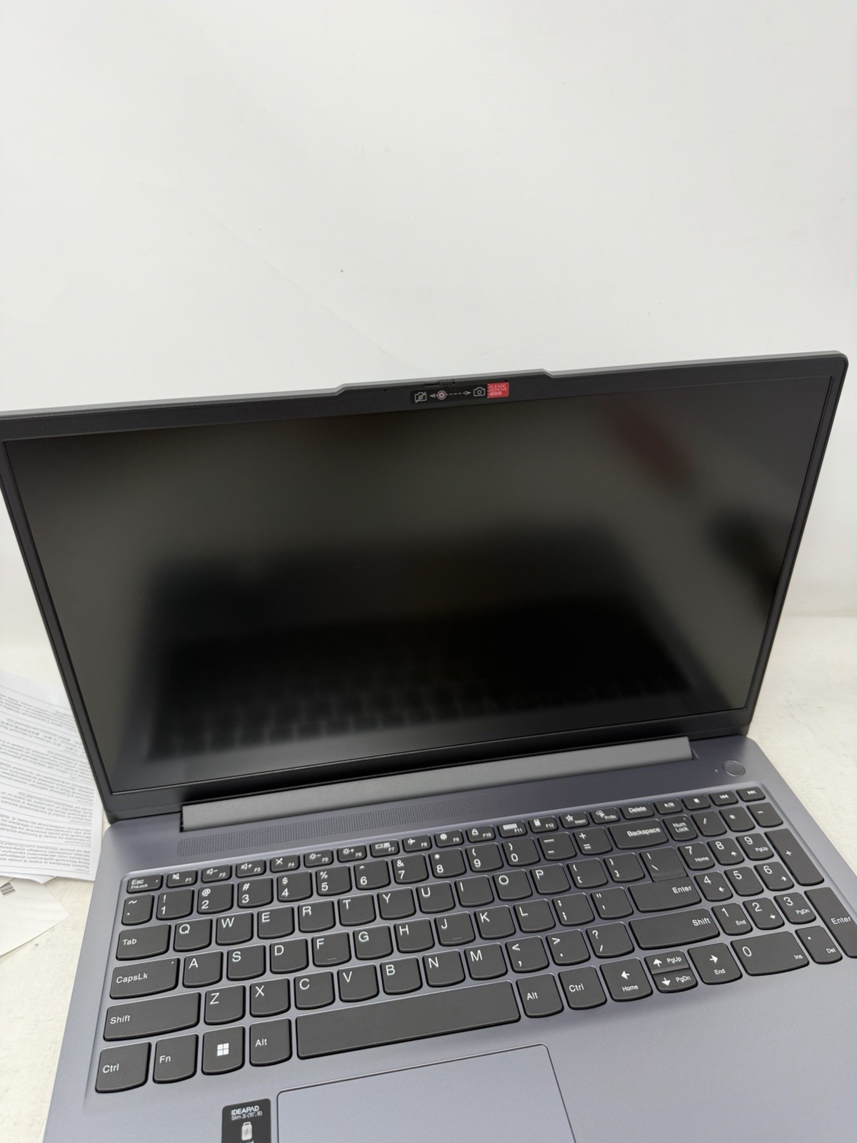 LENOVO IdeaPad Slim 3 15IAN8 15.6″ FHD Intel N100, 4gb Ram, 128gb HHD, Intel UHD