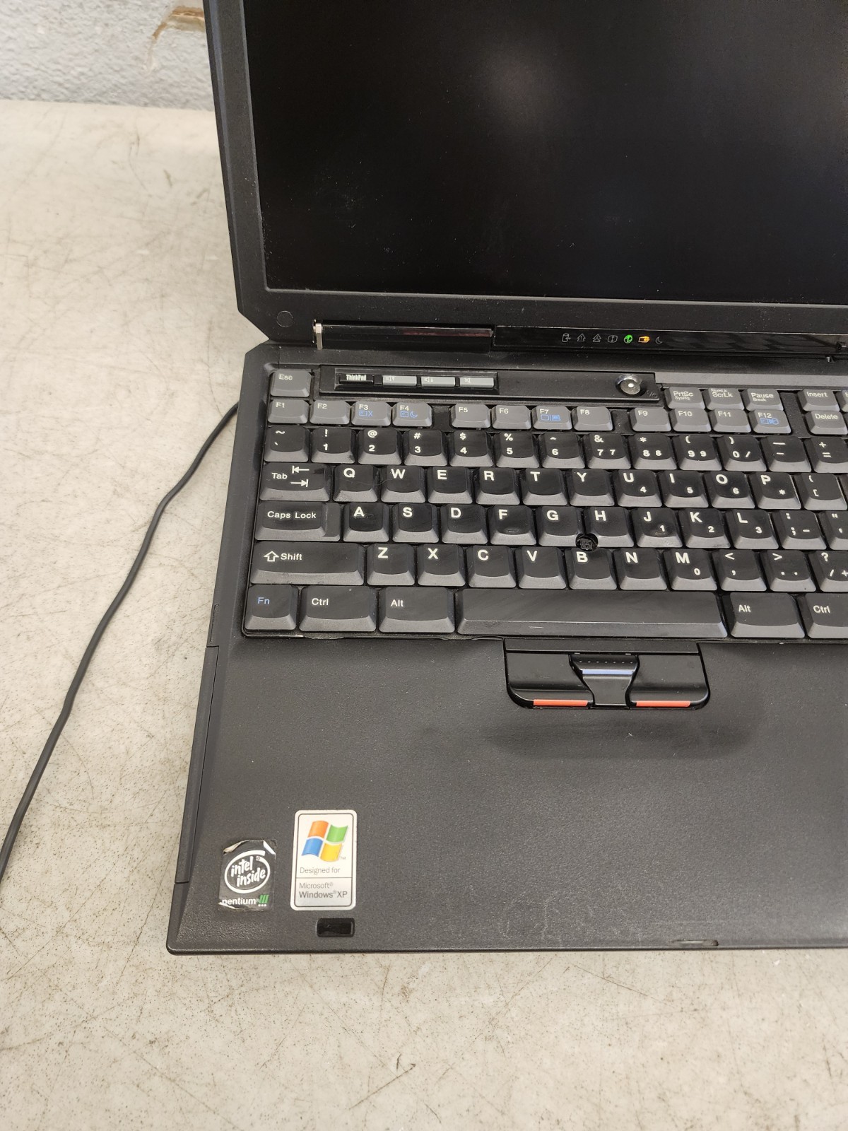 IBM Thinkpad Type 2652 A31 Windows 2000 Professional 1-2CPU -POWERS ON For Parts