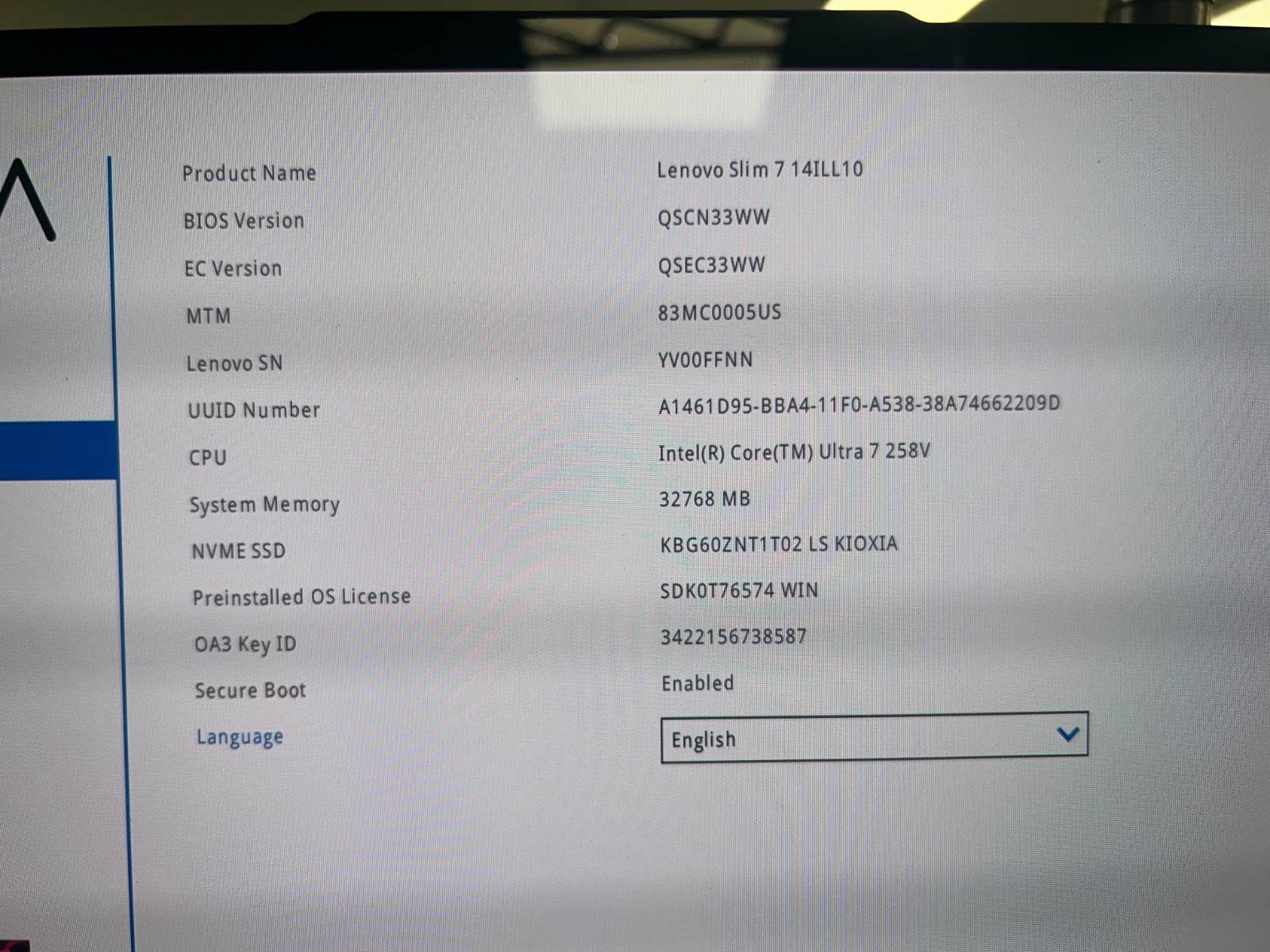 Lenovo Slim 7 14ILL10, Intel Core Ultra 7 258V, 2.20 GHz, 32 GB RAM, 1 TB NVMe