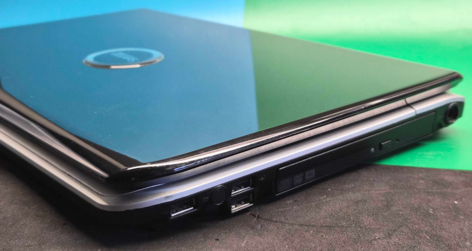 Vintage Spartan SCM151 Laptop Pentium T4400 4GB RAM 160GB HDD Windows 7 Grade B
