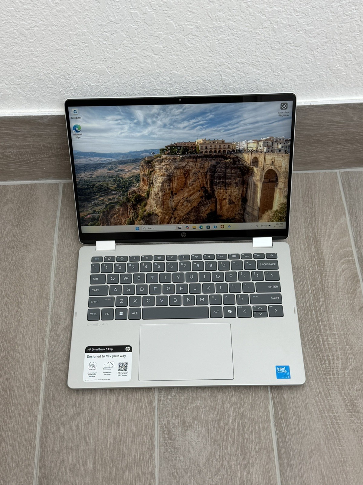 HP OmniBook 5 Flip 14″ Touch Laptop Core 5-120U 8GB RAM 512GB NVMe SSD Win-11