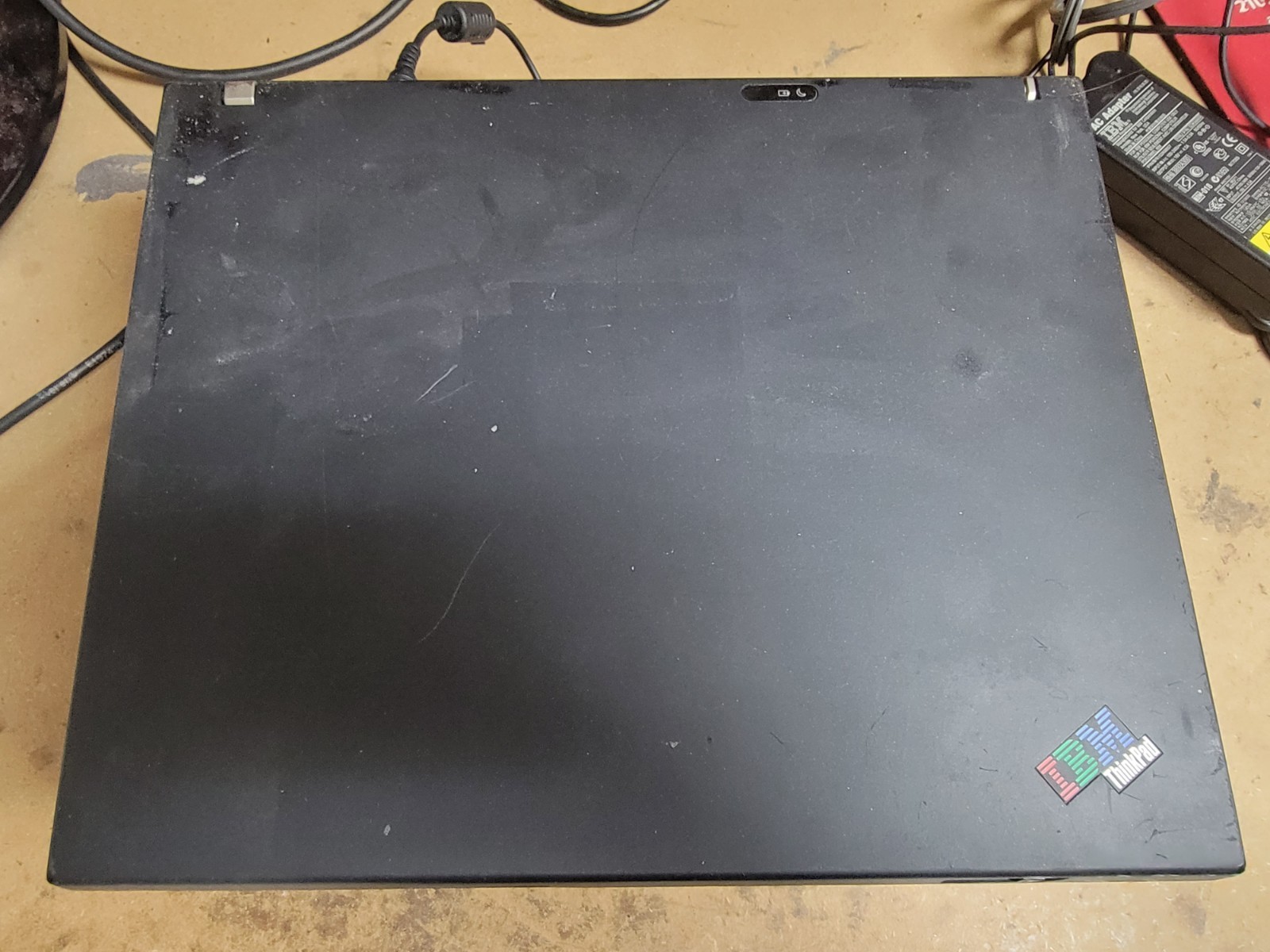 IBM THINKPAD T40 LAPTOP – PARTS ONLY – SEE DESCRIPTION