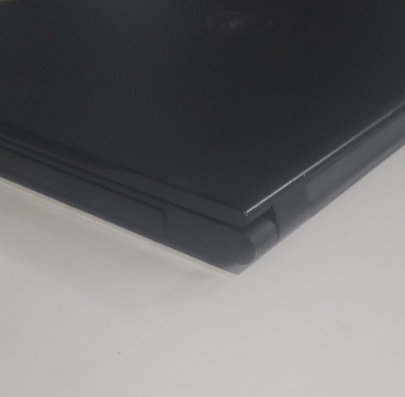 Dell Inspiron 15″,3000 Series, w/ Windows 10 Home.