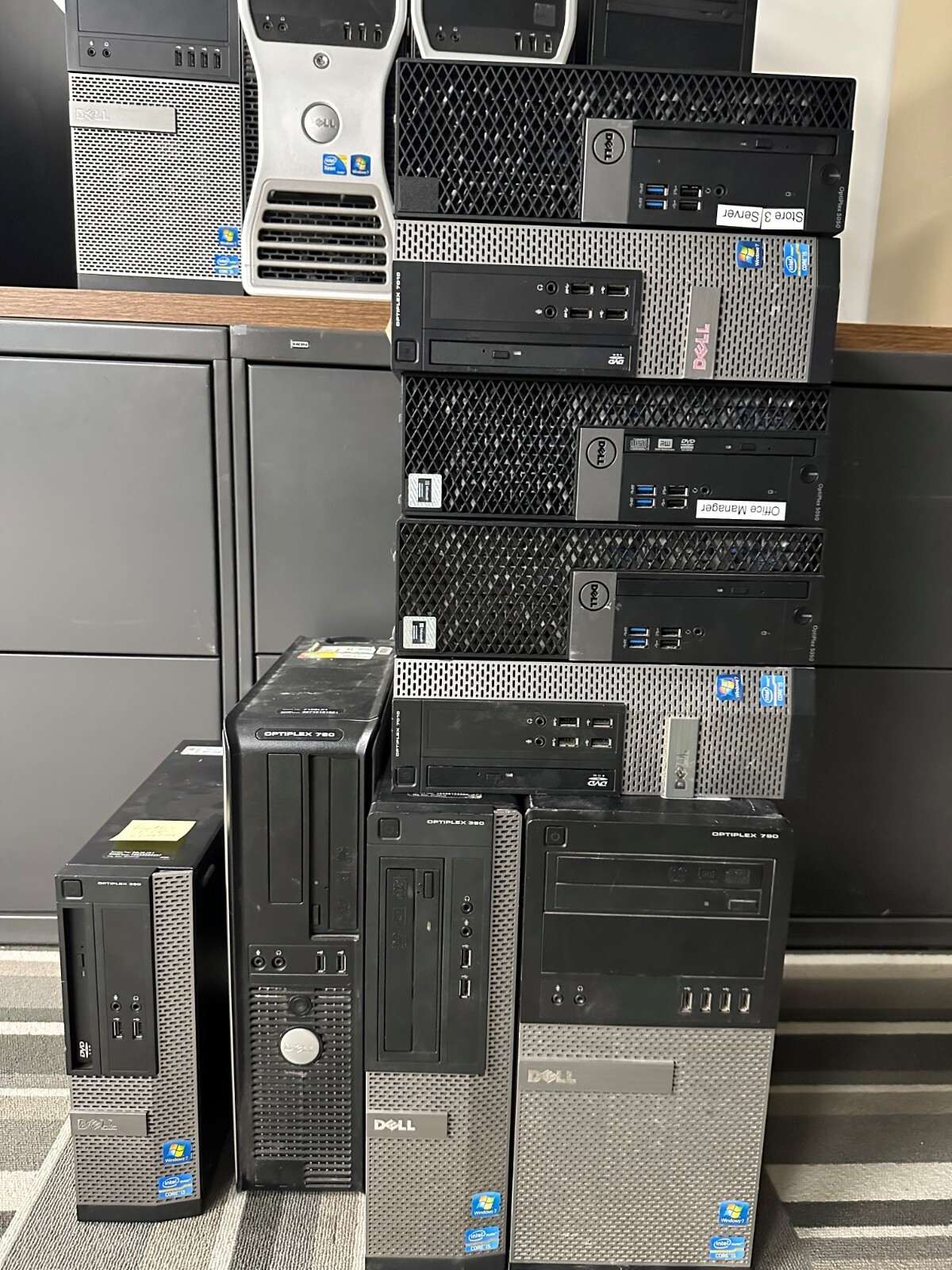 Pallet of PCs, Monitors, Docking Station