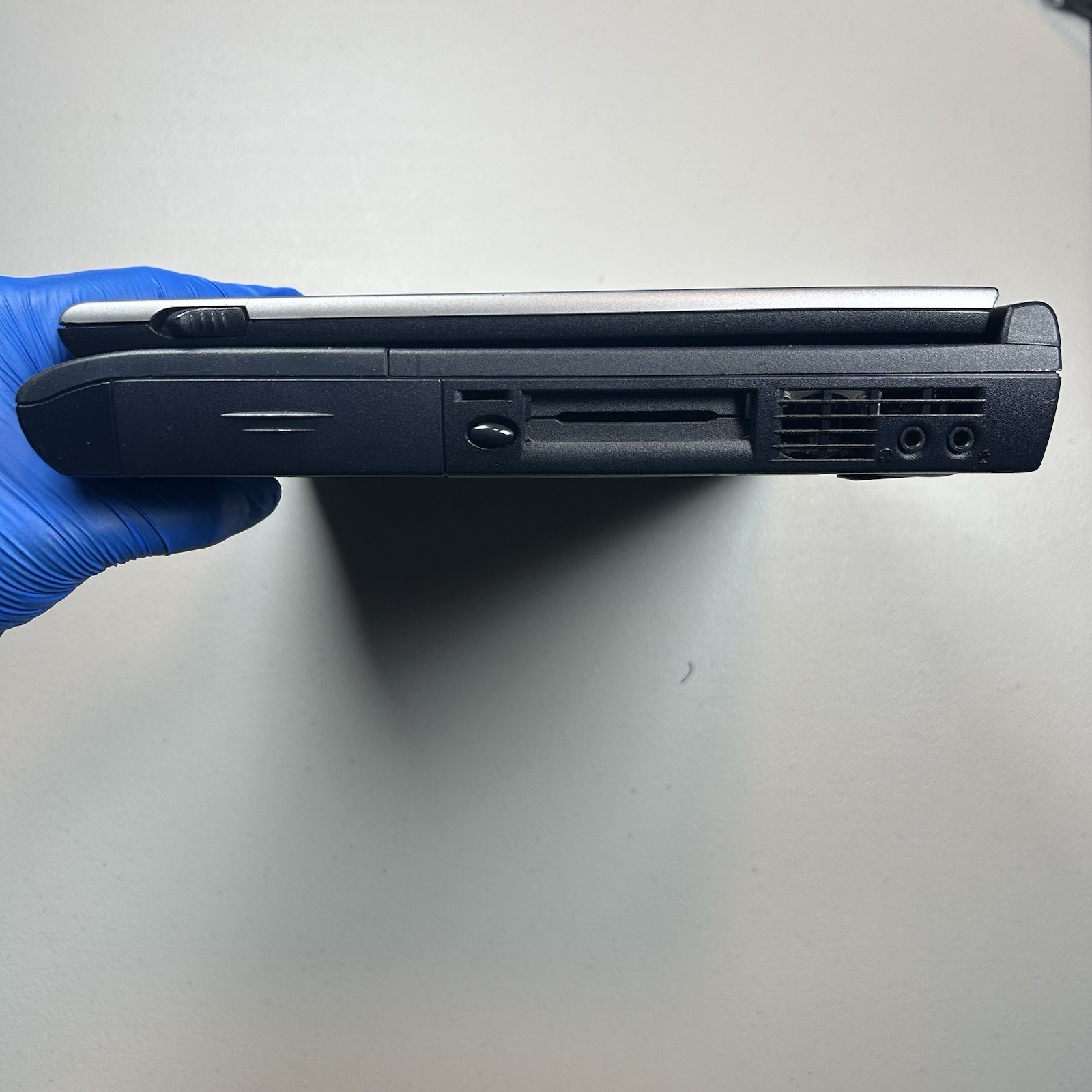 Compaq Presario Laptop CM2100 12XL401 1456VQL1Q-2 Parts Only 1200 Series READ
