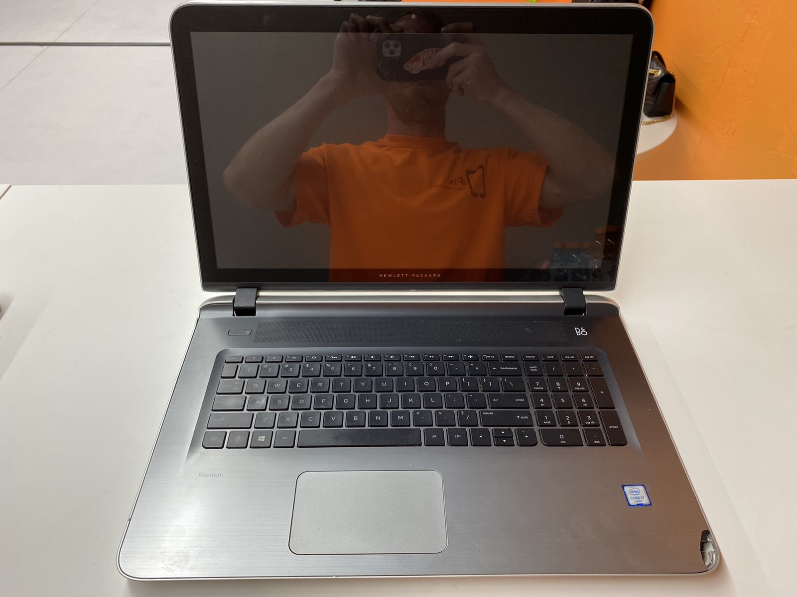 HP 17T-G100 i7 Processor GTX 960M for repair